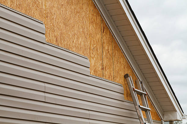 24/7 Emergency Vinyl Siding experts in Covington, VA